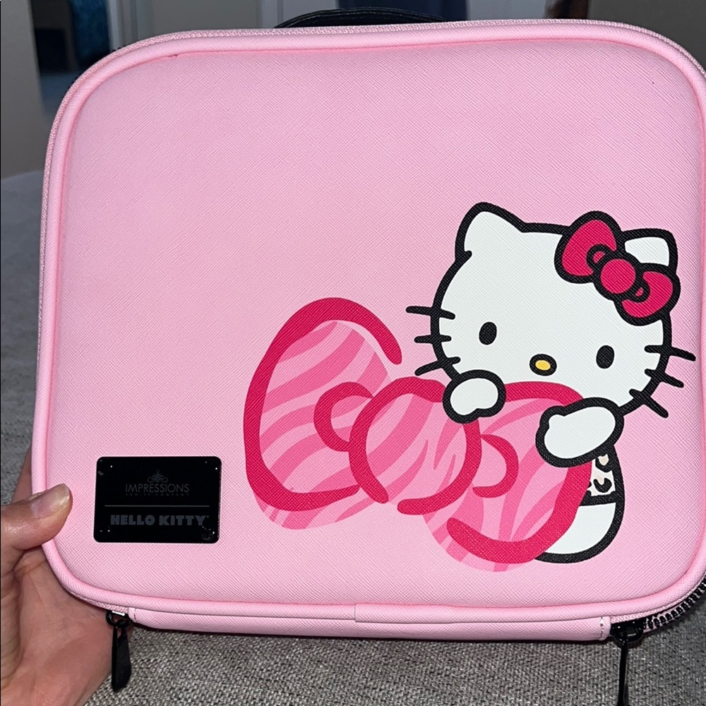 ❤️Impressions Pink Hello Kitty Cosmetic Bag
